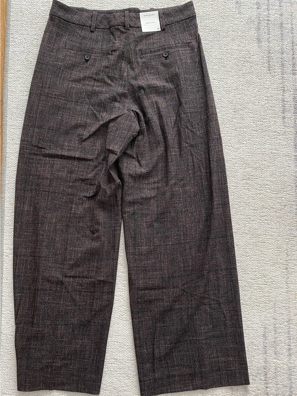 Banana Republic Wide-Leg Plaid Trousers in Brown - Picture 2 of 2